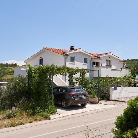 Guesthouse Aria Трогир Екстериор снимка