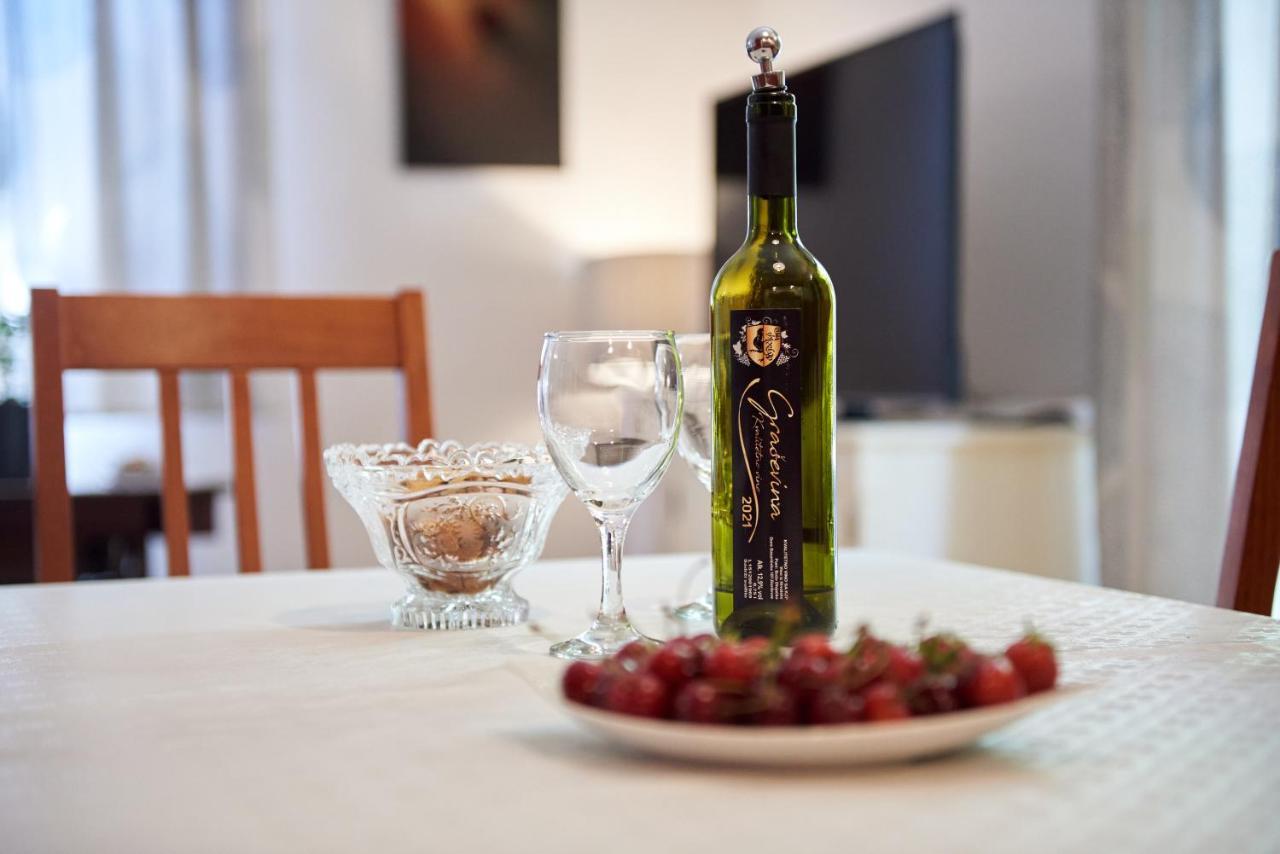Guesthouse Aria Трогир Екстериор снимка